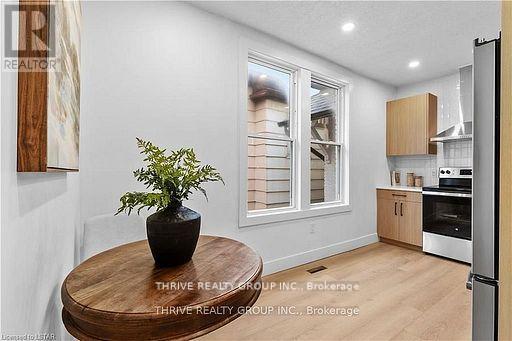888 Queens Avenue, London East, Ontario  N5W 3H8 - Photo 9 - X12708526