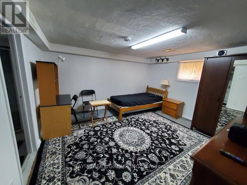 Lower - 73 Regatta Crescent, Toronto, Ontario  M2R 2X7 - Photo 2 - C12708498