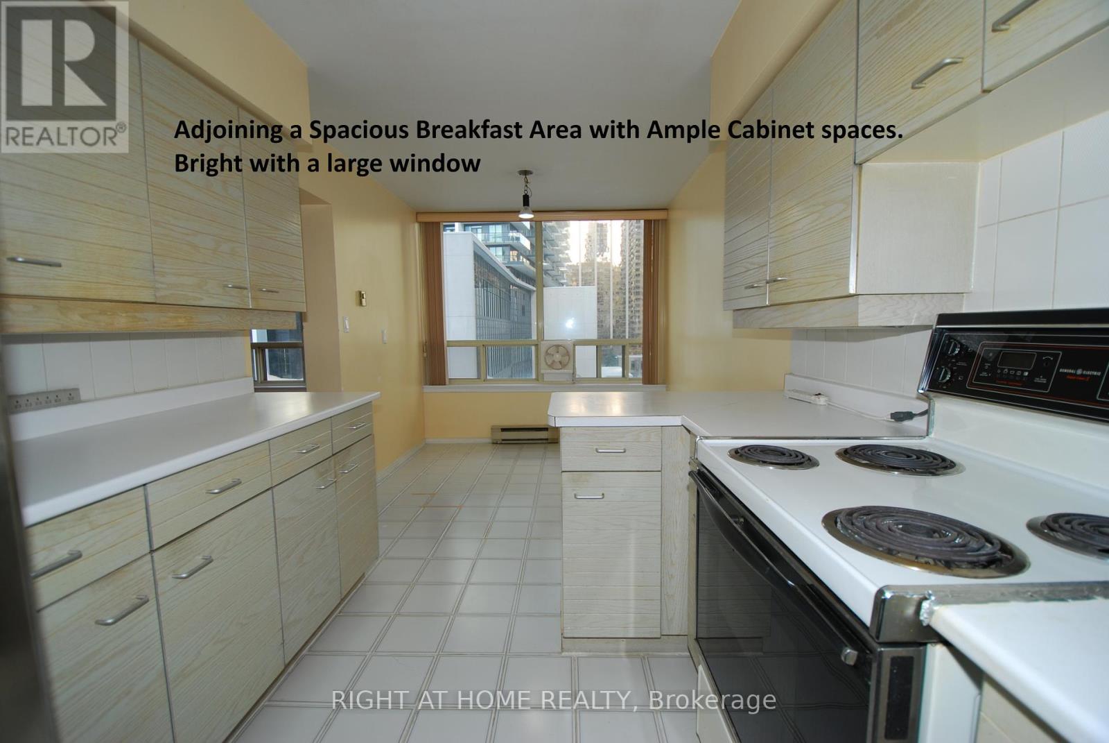 614 - 30 Greenfield Avenue, Toronto, Ontario  M2N 6N3 - Photo 12 - C12708518