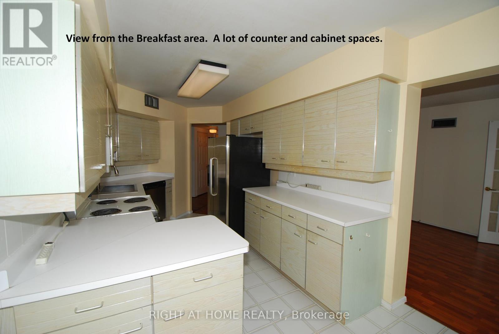 614 - 30 Greenfield Avenue, Toronto, Ontario  M2N 6N3 - Photo 13 - C12708518