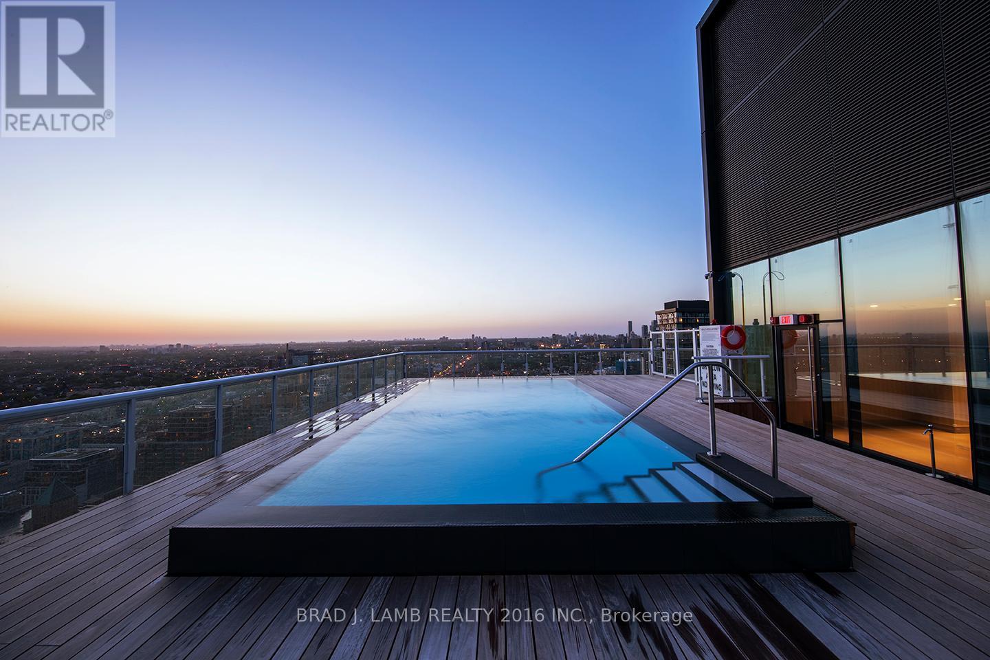 1105 - 11 Charlotte Street, Toronto, Ontario  M5V 2H5 - Photo 18 - C12708554