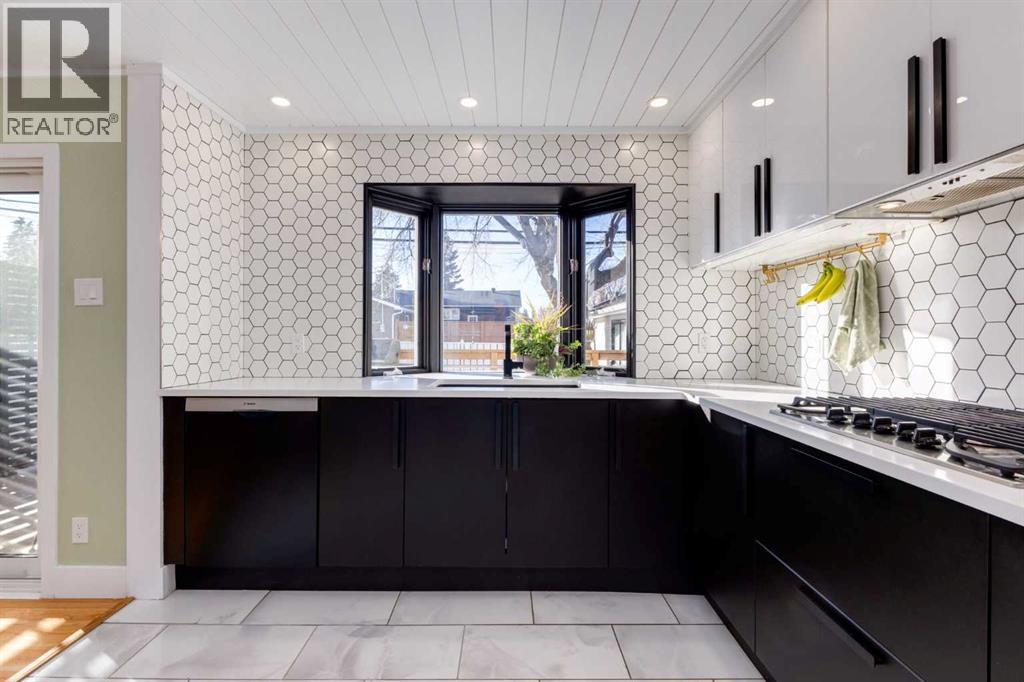 2539 Chicoutimi Drive Nw, Calgary, Alberta  T2L 0W4 - Photo 14 - A2279653