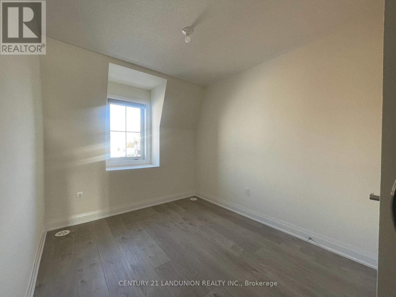 17 Mcconaghy Court, Vaughan, Ontario  L6A 5C1 - Photo 20 - N12708462