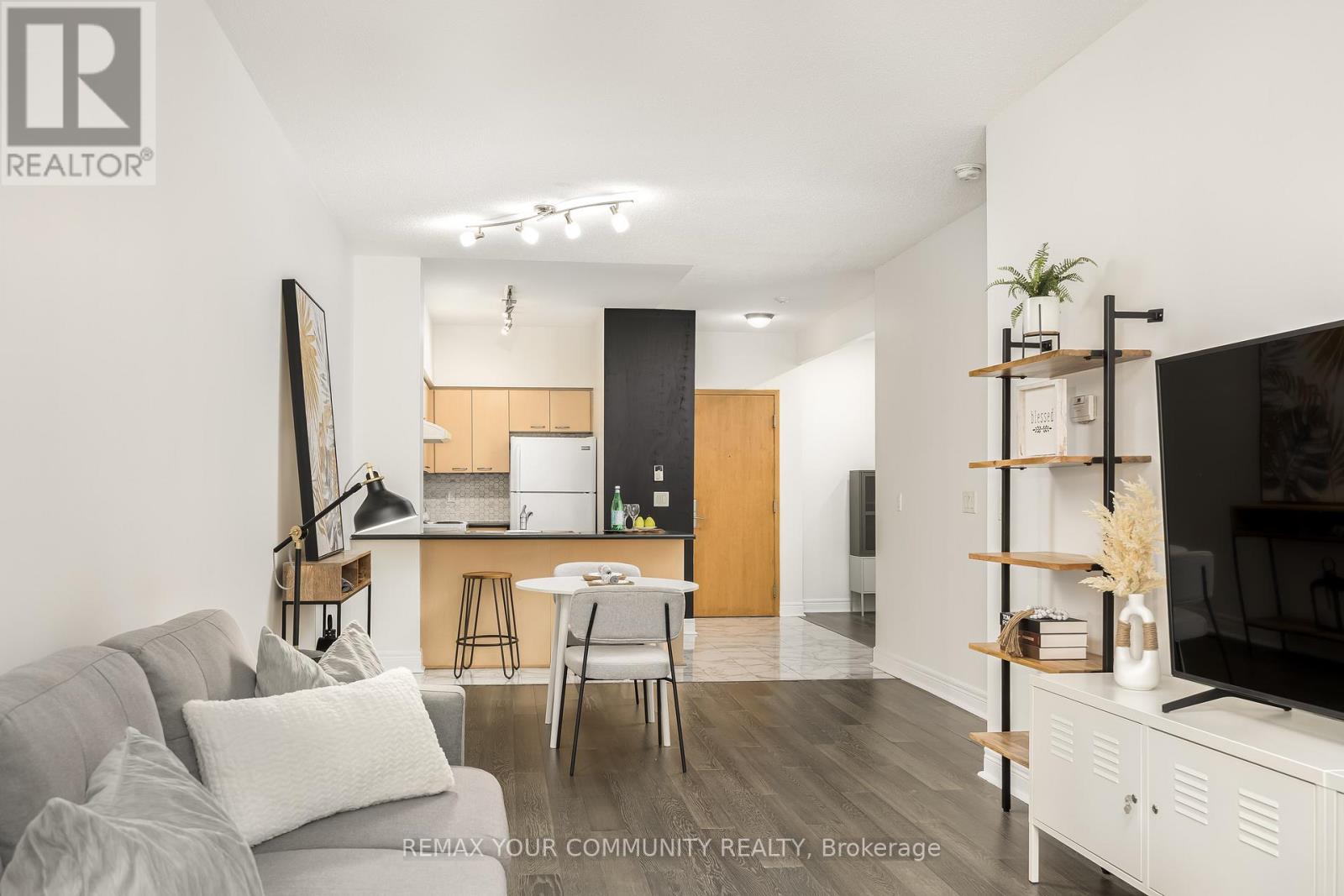 111 - 48 Suncrest Boulevard, Markham, Ontario  L3T 7Y6 - Photo 14 - N12708480