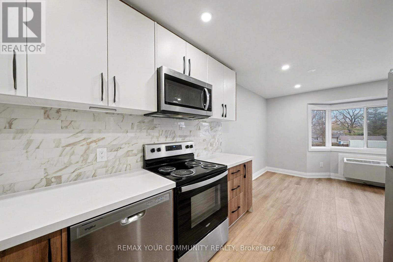 207 - 21028 Dalton Road, Georgina, Ontario  L0E 1L0 - Photo 7 - N12708490