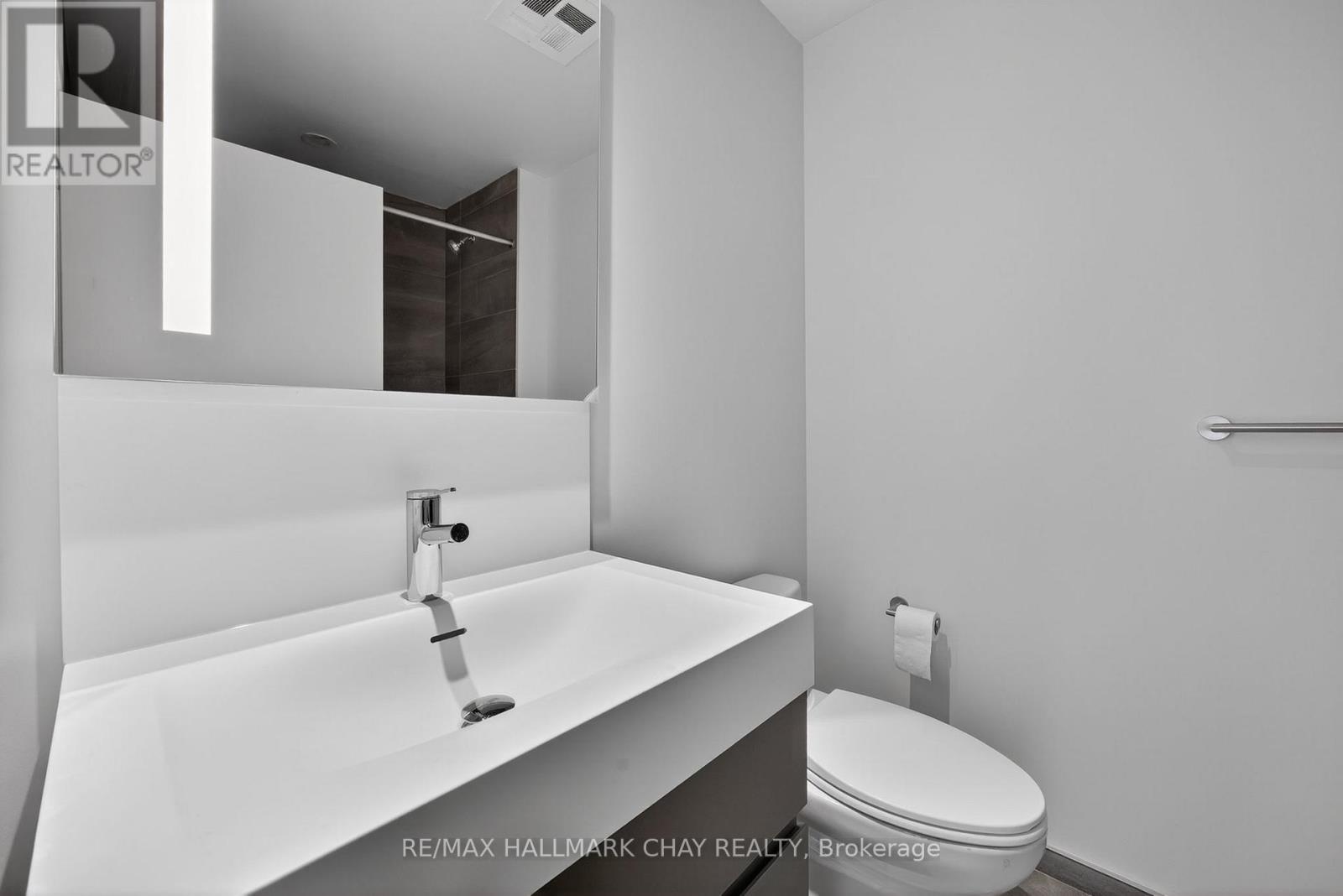 1902 - 39 Mary Street, Barrie (City Centre), Ontario  L4N 1S9 - Photo 12 - S12708472