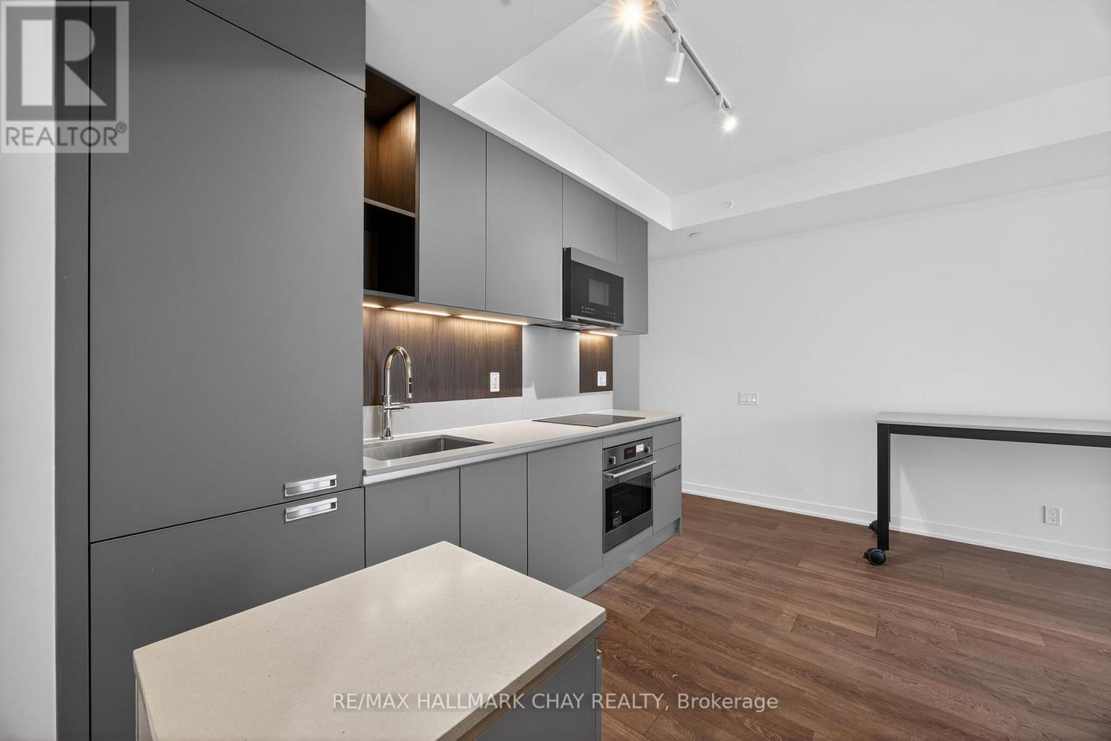 1902 - 39 Mary Street, Barrie (City Centre), Ontario  L4N 1S9 - Photo 6 - S12708472