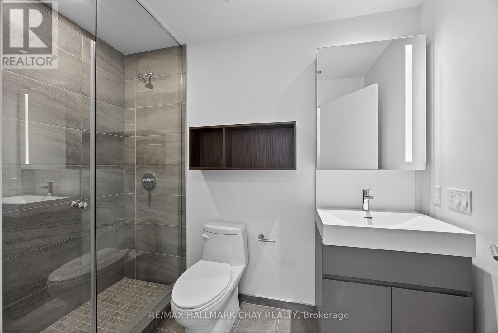 1902 - 39 Mary Street, Barrie (City Centre), Ontario  L4N 1S9 - Photo 9 - S12708472