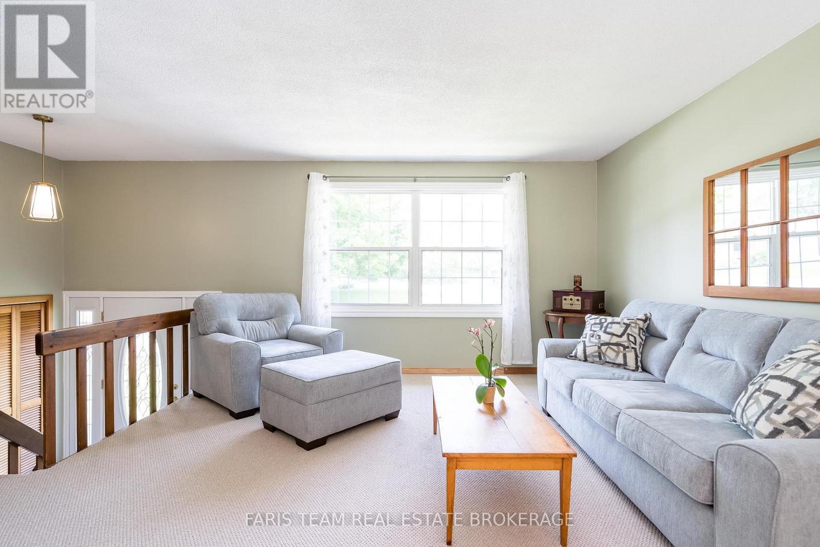 13 Jardine Crescent, Clearview (Creemore), Ontario  L0M 1G0 - Photo 14 - S12708478