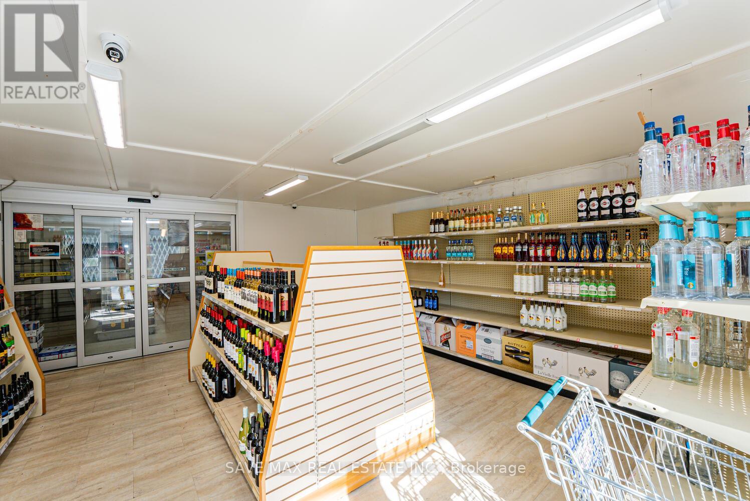 2008 Tiny Beaches Road S, Tiny, Ontario  L0L 1P0 - Photo 9 - S12708530