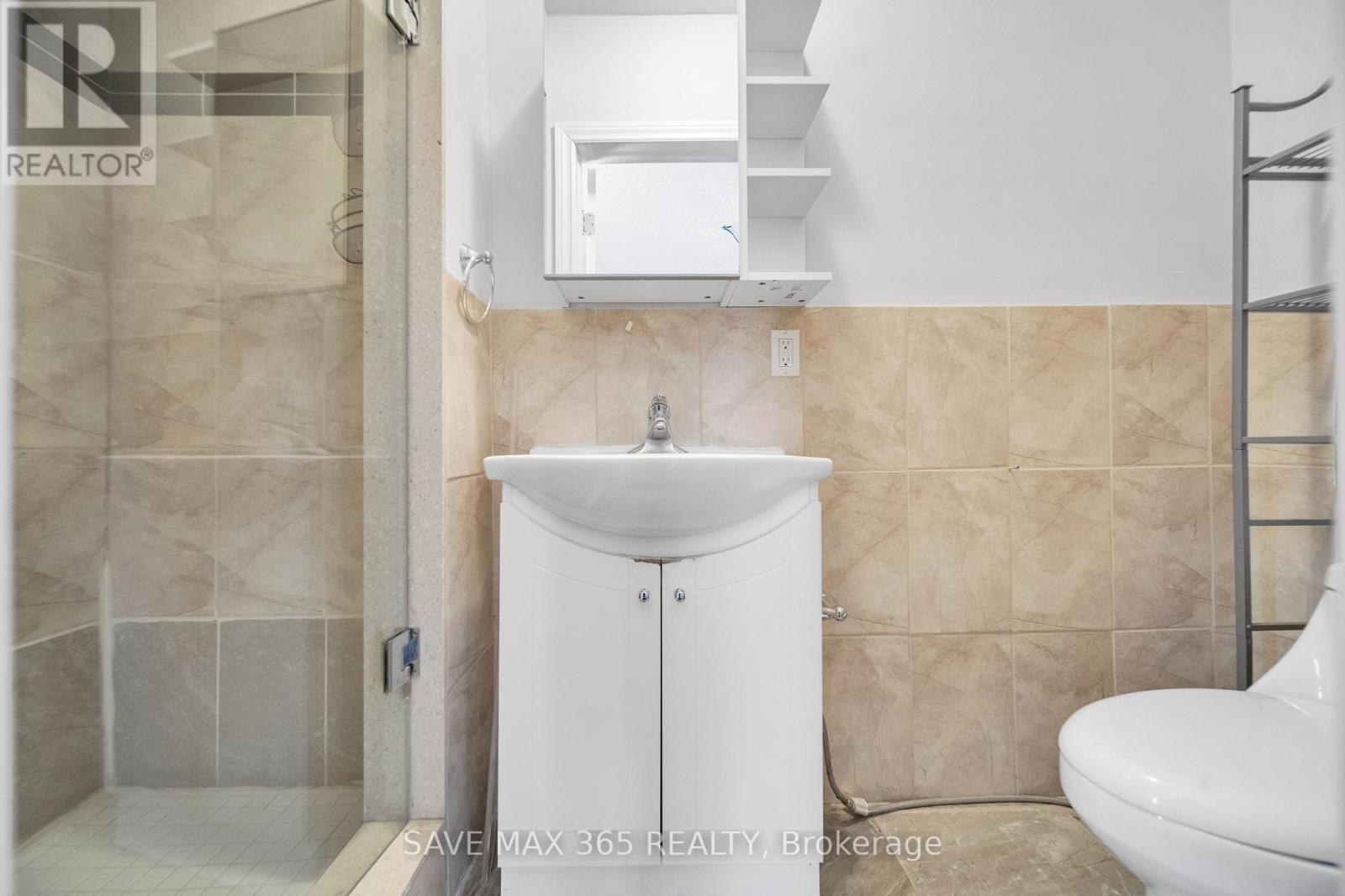 Main - 202 Renforth Drive, Toronto, Ontario  M9C 2K7 - Photo 15 - W12699114