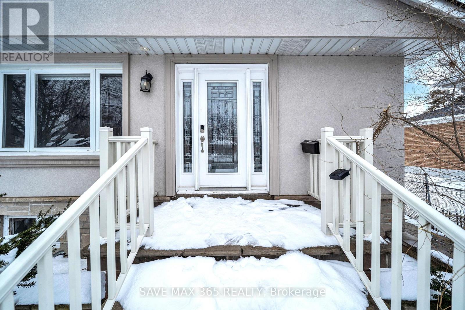 Main - 202 Renforth Drive, Toronto, Ontario  M9C 2K7 - Photo 4 - W12699114