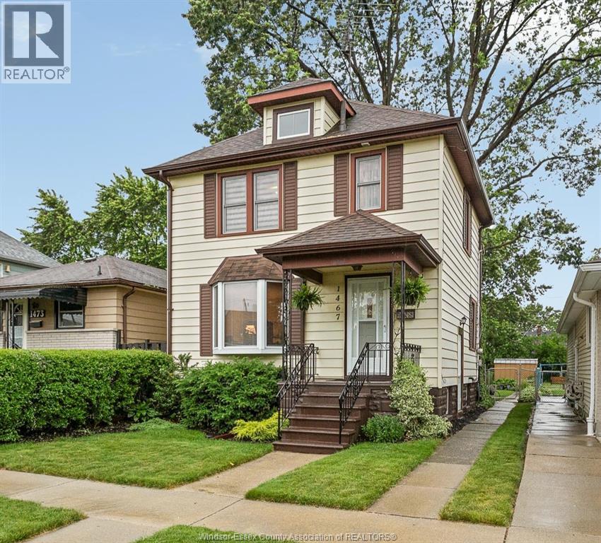 MLS# 26001404: 1467 AUBIN, Windsor, Canada