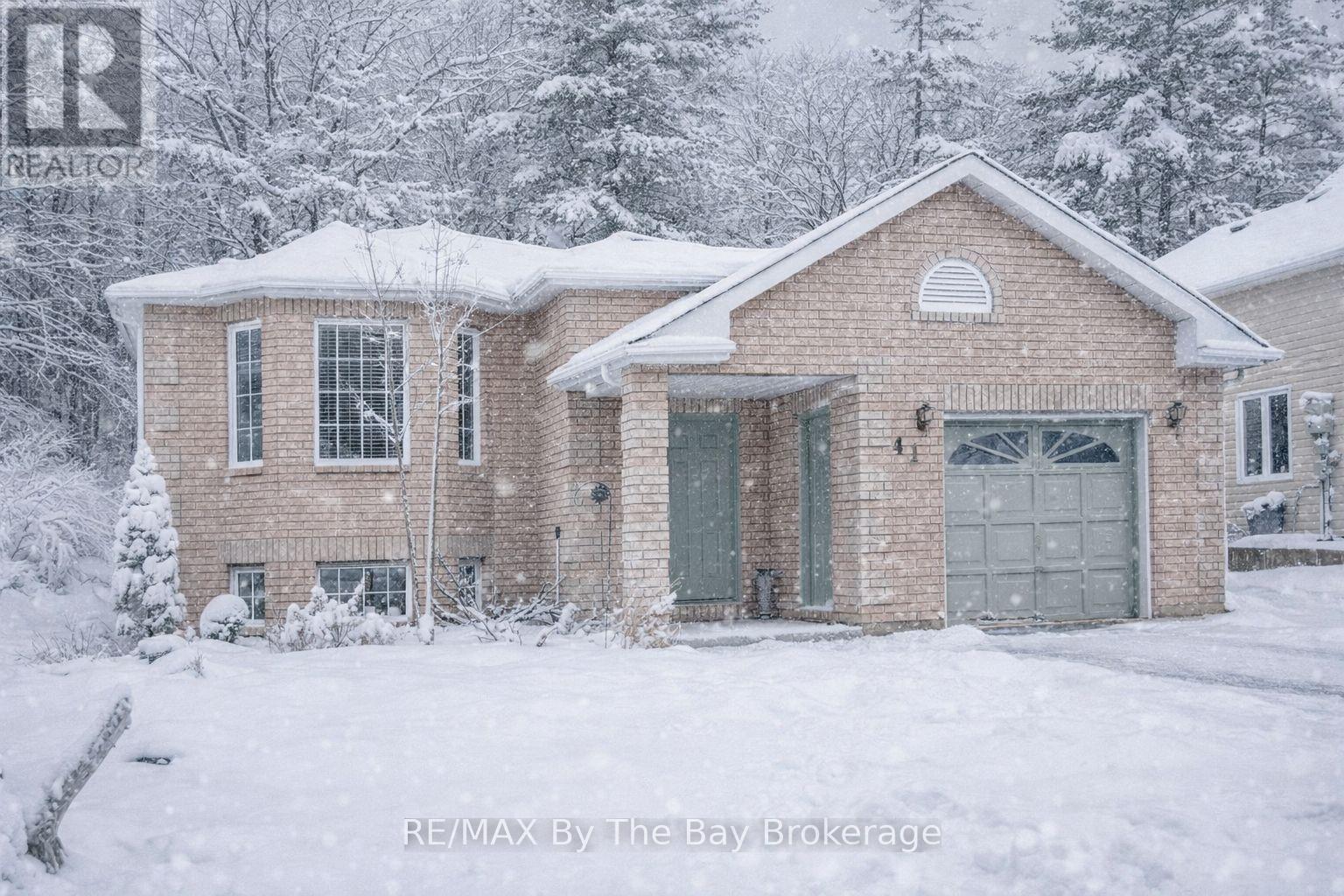 41 WESLEY AVENUE, Wasaga Beach, Ontario
