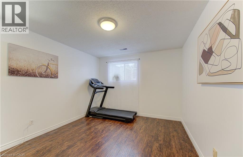 430 Bankside Crescent, Kitchener, Ontario  N2N 3E5 - Photo 16 - 40799380
