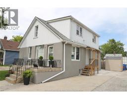 2366 CADILLAC, Windsor, Ontario
