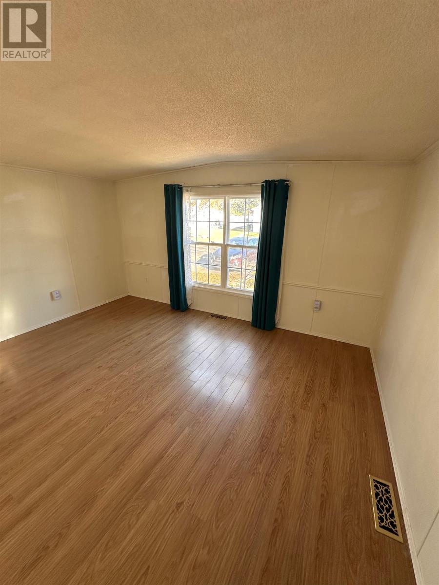 4 Spinnaker Crescent, Charlottetown, Prince Edward Island  C1C 1M5 - Photo 10 - 202601066