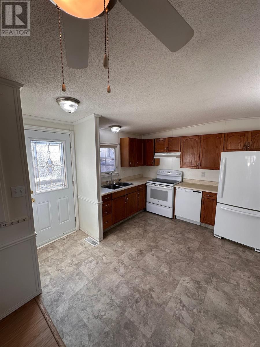 4 Spinnaker Crescent, Charlottetown, Prince Edward Island  C1C 1M5 - Photo 6 - 202601066