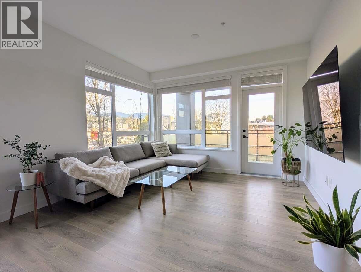 316 3038 ST GEORGE STREET, Port Moody, British Columbia