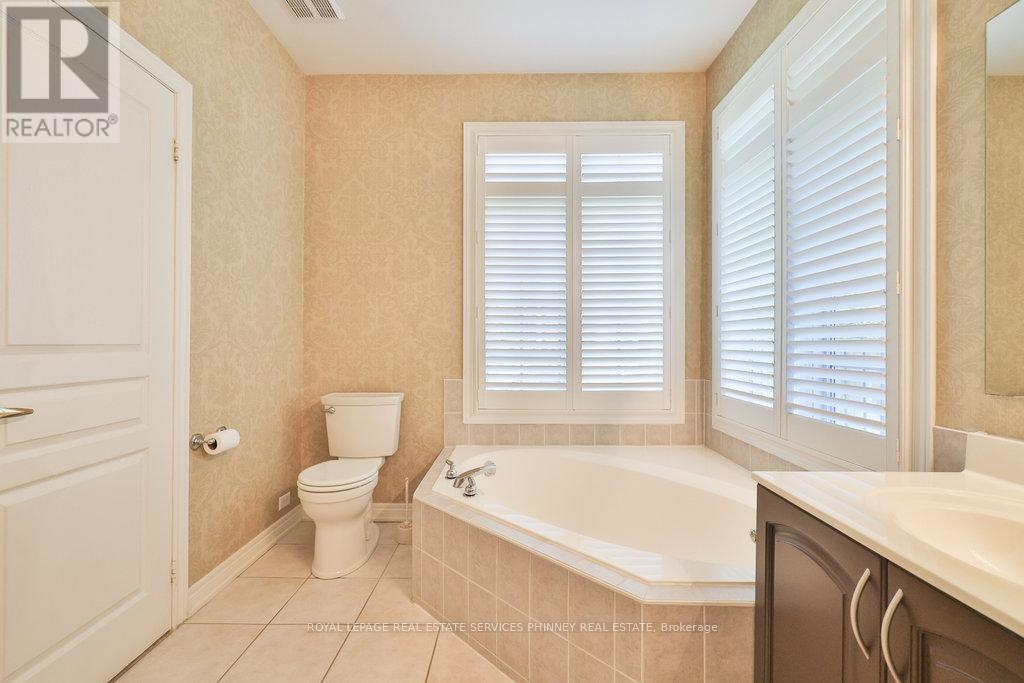 27 - 2165 Stavebank Road, Mississauga, Ontario  L5C 1T3 - Photo 30 - W12708464