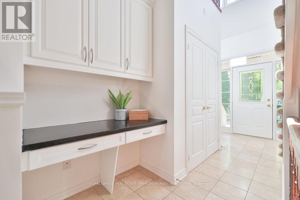 27 - 2165 Stavebank Road, Mississauga, Ontario  L5C 1T3 - Photo 9 - W12708464