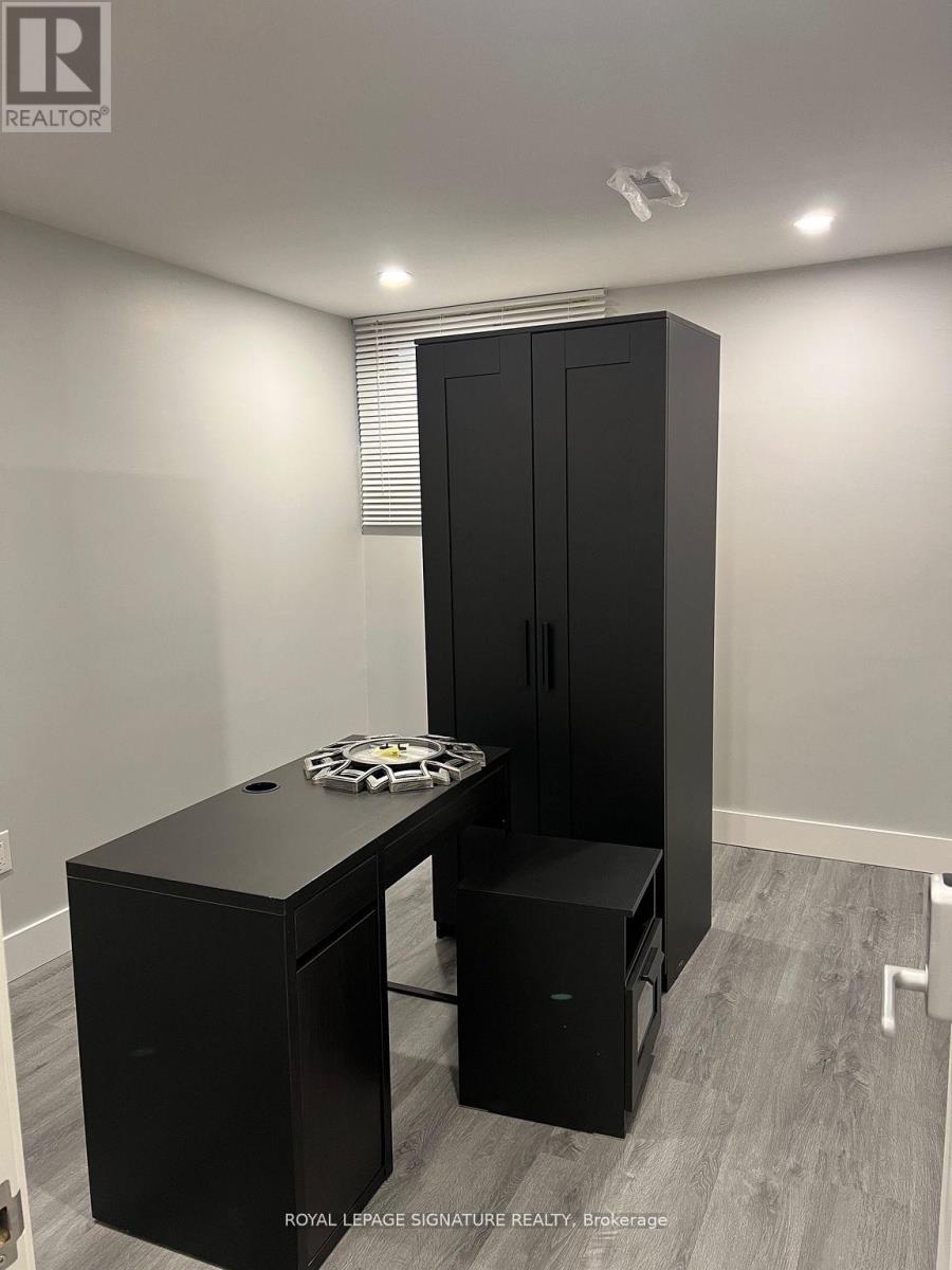 Bsmt - 1040 Runningbrook Drive, Mississauga, Ontario  L4Y 2T2 - Photo 11 - W12708470