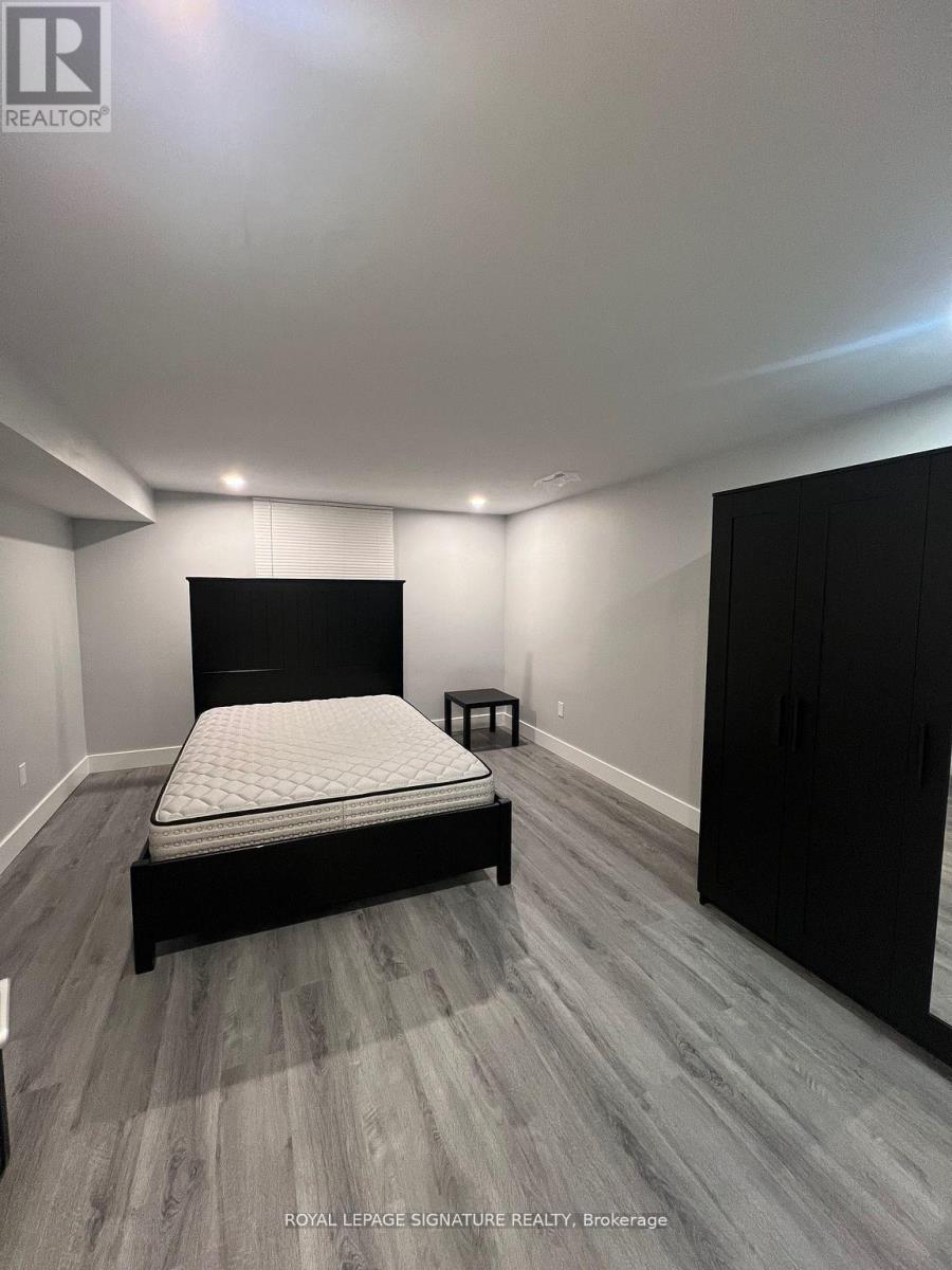 Bsmt - 1040 Runningbrook Drive, Mississauga, Ontario  L4Y 2T2 - Photo 14 - W12708470