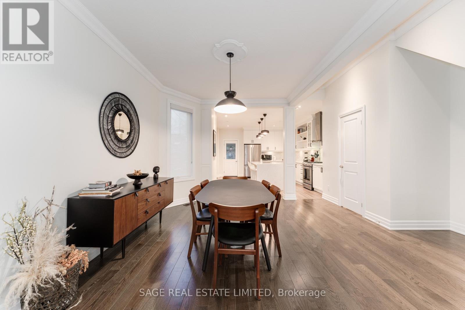 135 Macdonell Avenue, Toronto, Ontario  M6R 2A4 - Photo 13 - W12708492