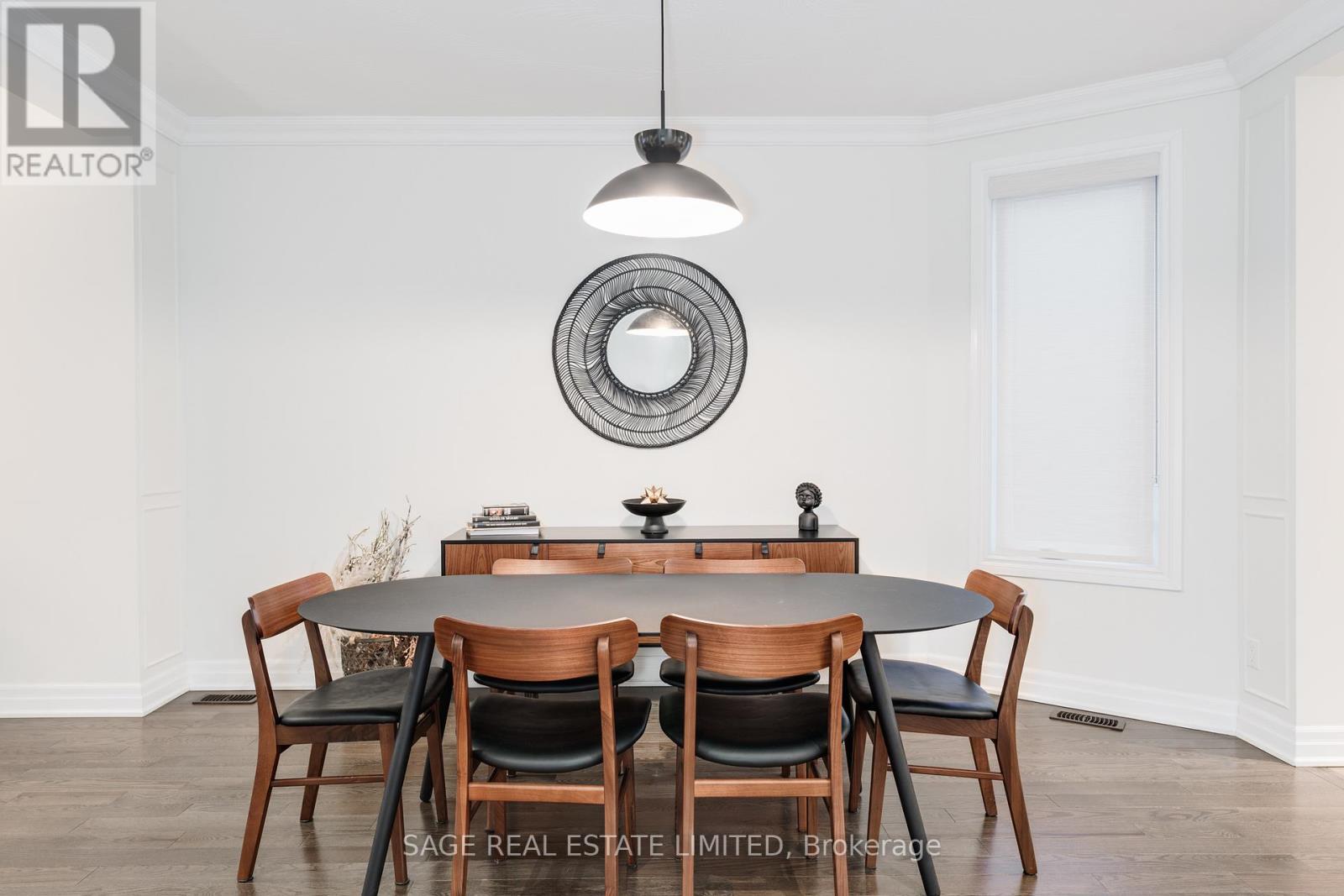 135 Macdonell Avenue, Toronto, Ontario  M6R 2A4 - Photo 16 - W12708492