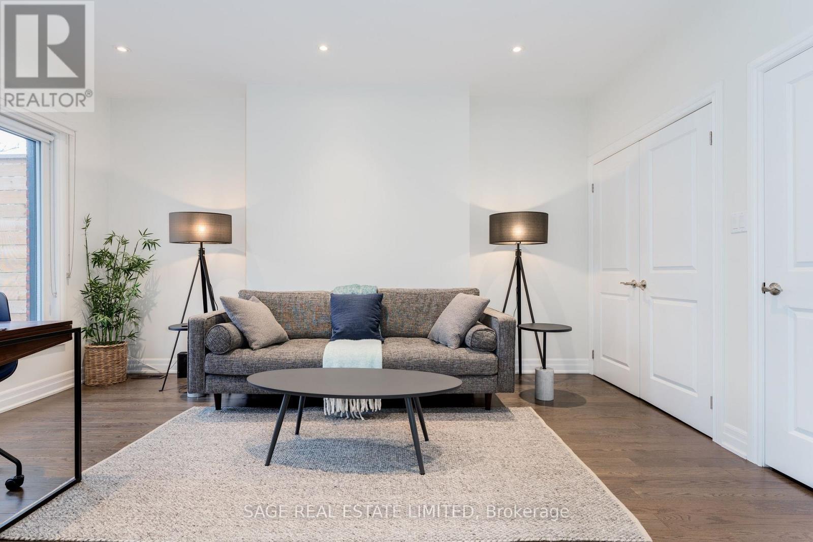 135 Macdonell Avenue, Toronto, Ontario  M6R 2A4 - Photo 24 - W12708492