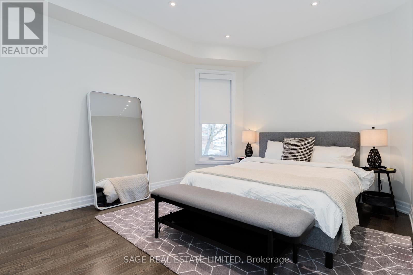 135 Macdonell Avenue, Toronto, Ontario  M6R 2A4 - Photo 29 - W12708492