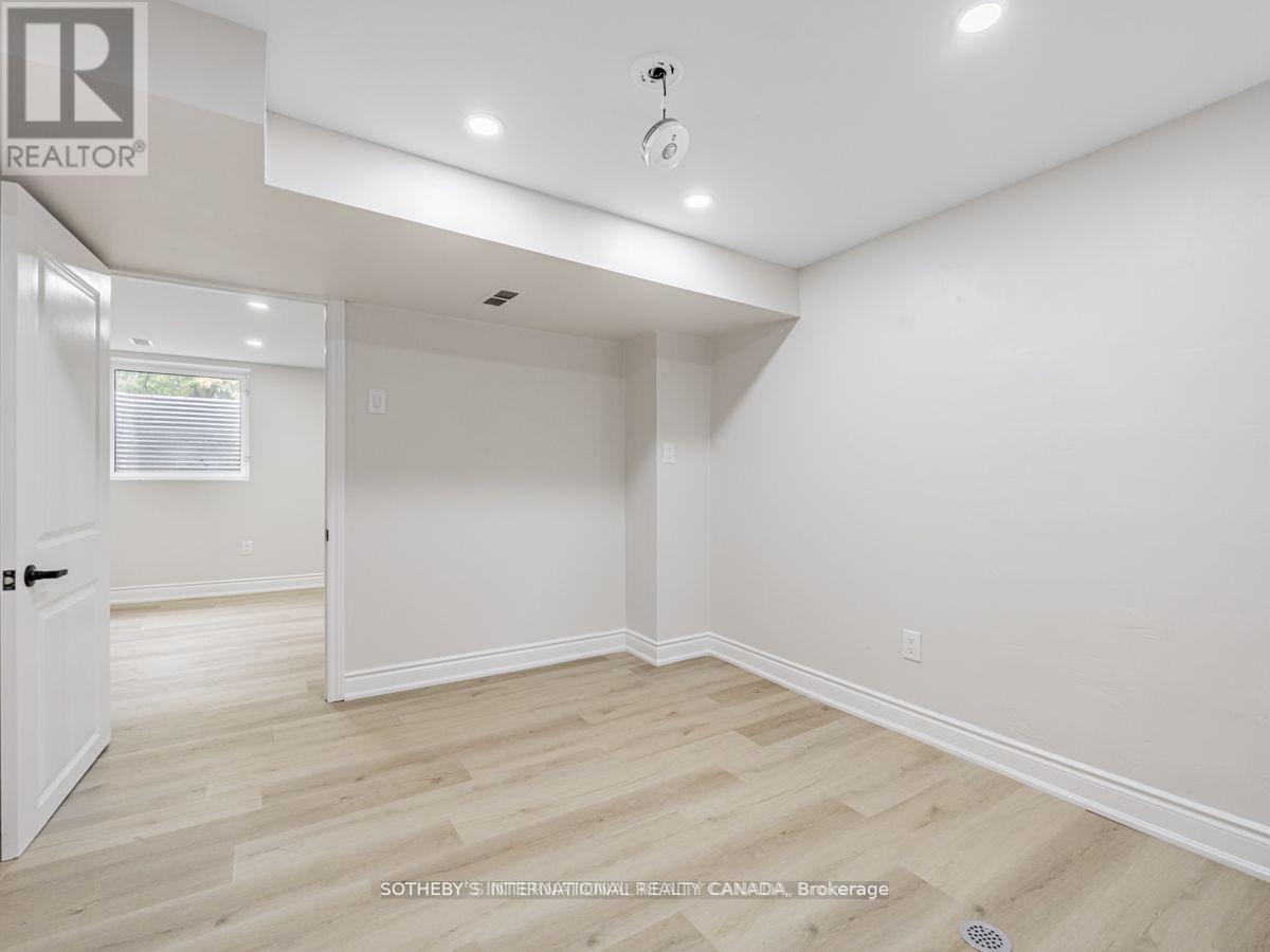 Bsmt - 222 Hammersmith Court, Burlington, Ontario  L7L 4N7 - Photo 10 - W12708514