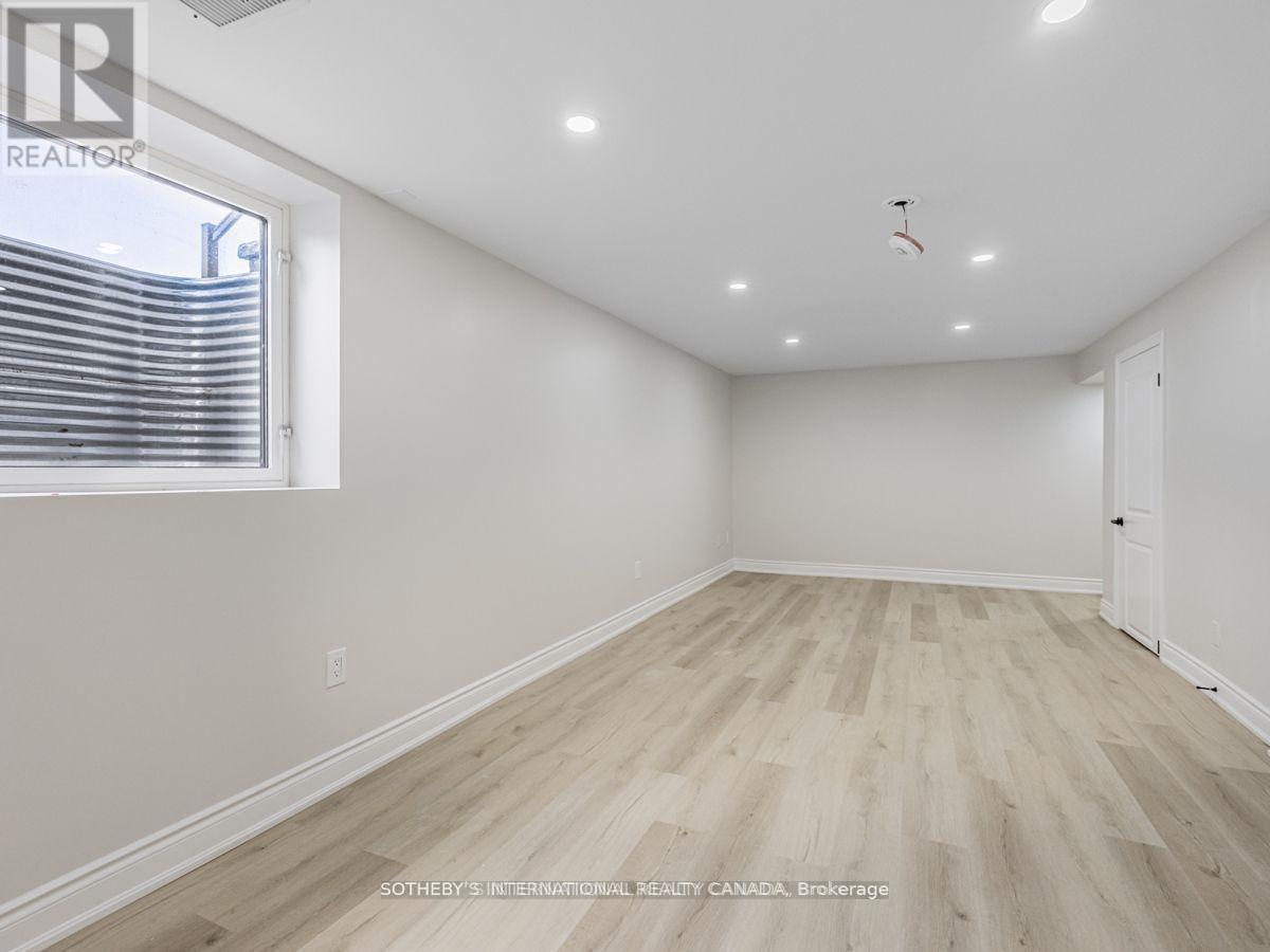 Bsmt - 222 Hammersmith Court, Burlington, Ontario  L7L 4N7 - Photo 13 - W12708514