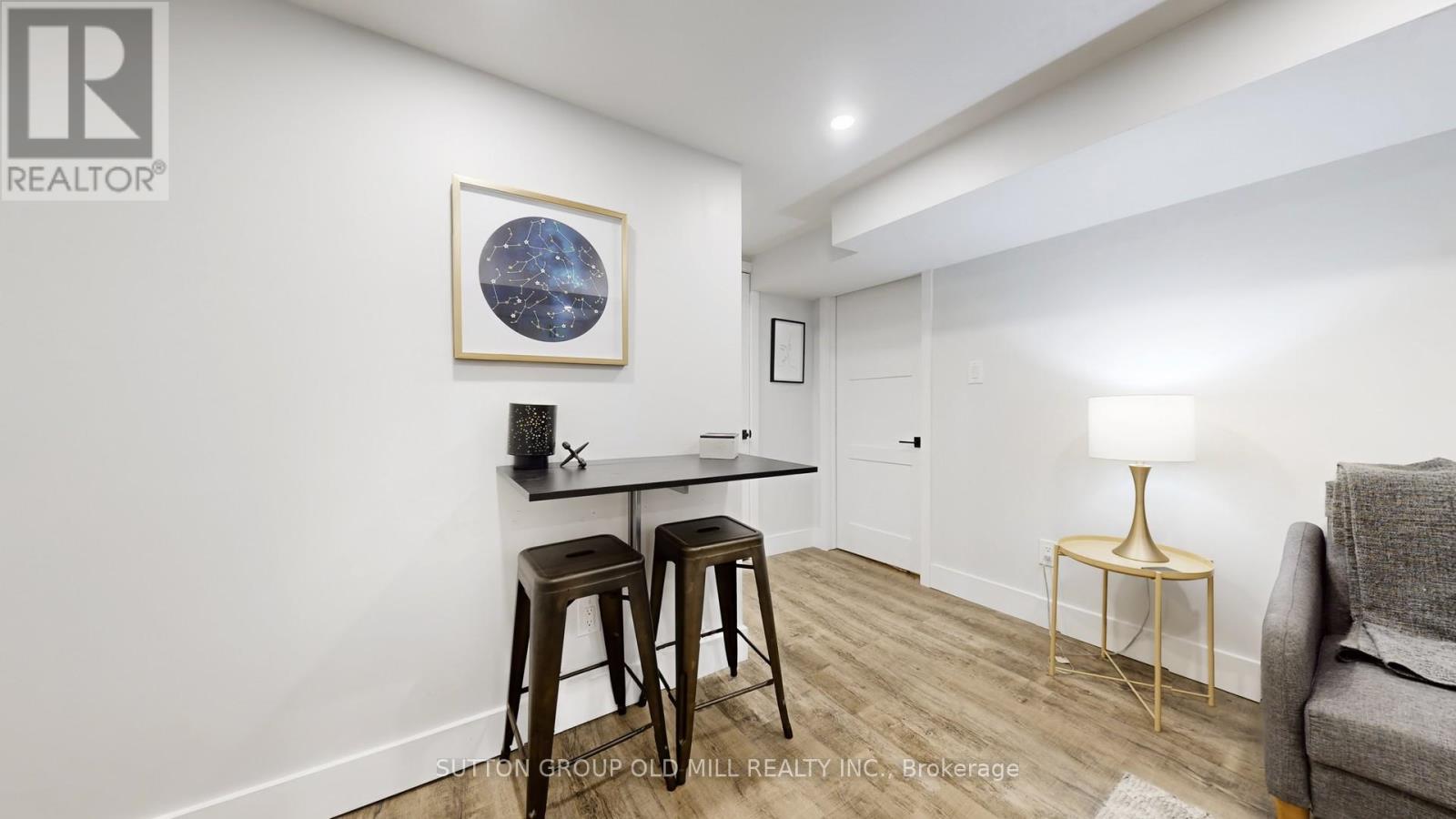 Lower - 11 Fulford Place, Toronto, Ontario  M9R 2V9 - Photo 13 - W12708542