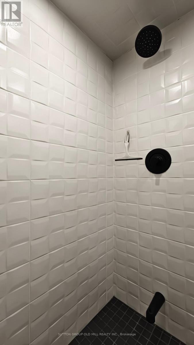 Lower - 11 Fulford Place, Toronto, Ontario  M9R 2V9 - Photo 20 - W12708542