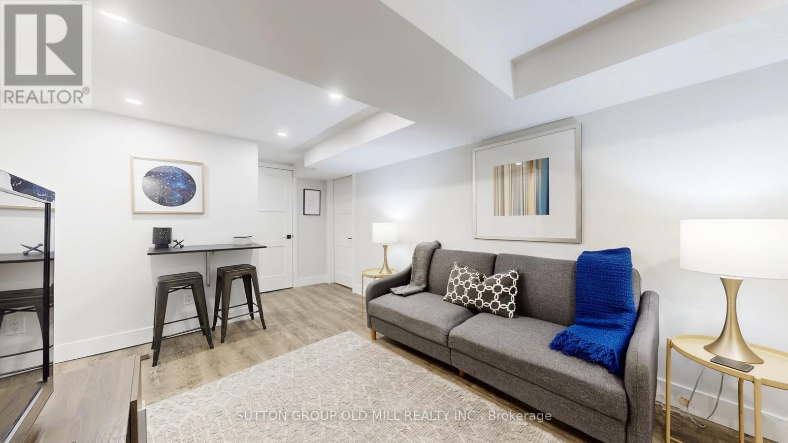 Lower - 11 Fulford Place, Toronto, Ontario  M9R 2V9 - Photo 7 - W12708542