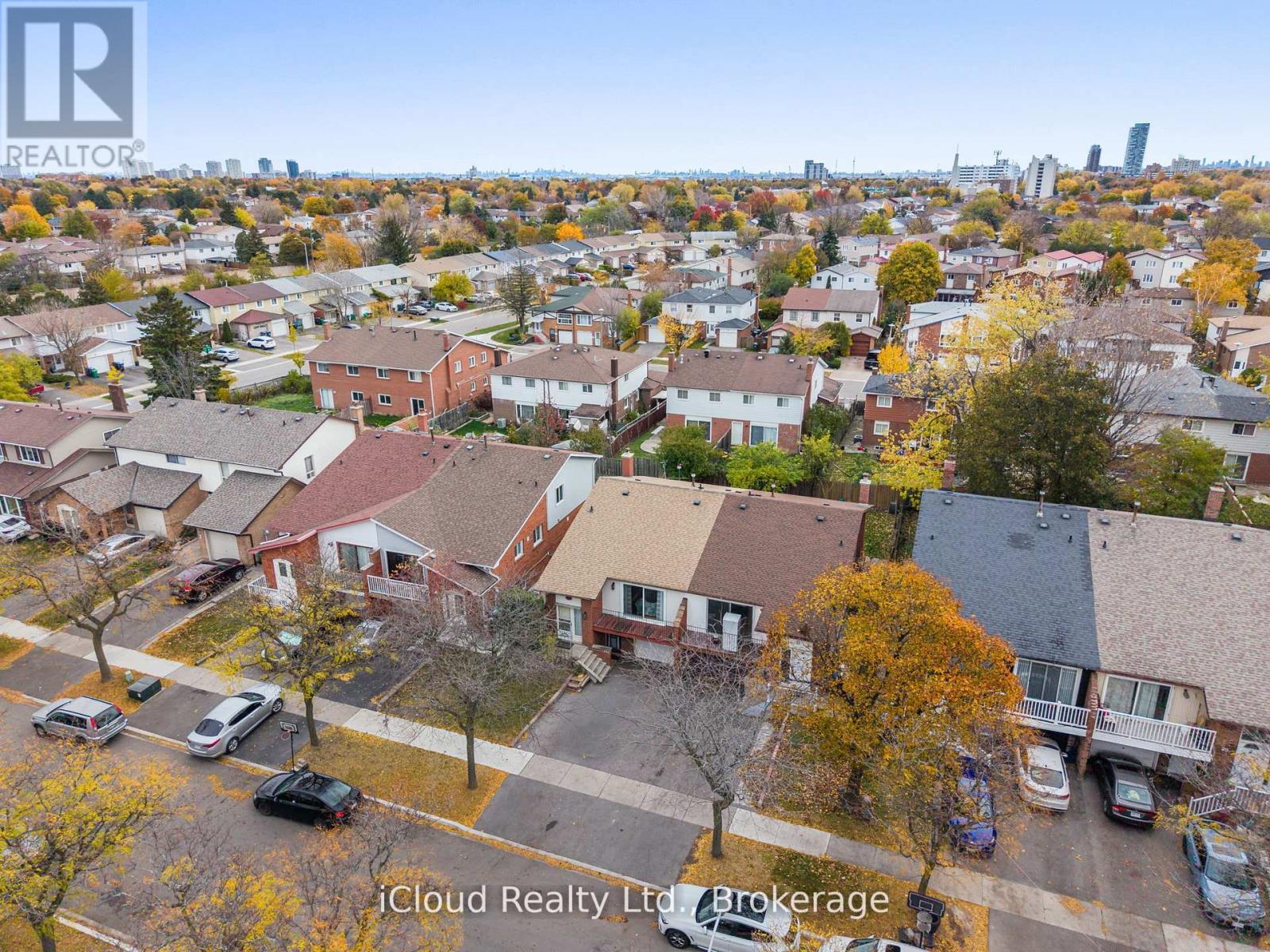 35 Carter Drive, Brampton, Ontario  L6V 3N4 - Photo 3 - W12708566