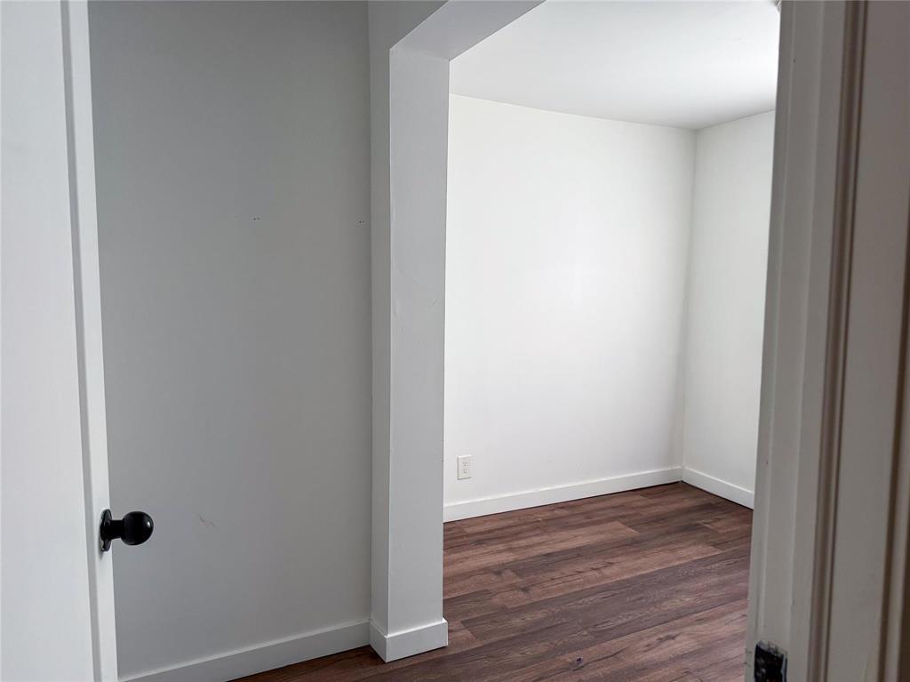 564 Beverley Street, Winnipeg, Manitoba  R3G 1V2 - Photo 4 - 202600995