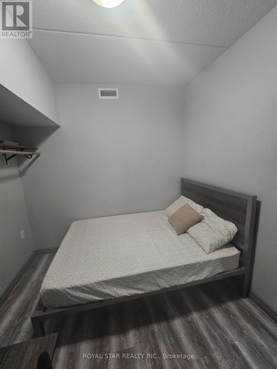 F411 - 275 Larch Street, Waterloo, Ontario  N2L 3R2 - Photo 10 - X12708458