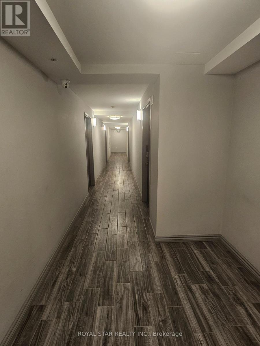 F411 - 275 Larch Street, Waterloo, Ontario  N2L 3R2 - Photo 2 - X12708458