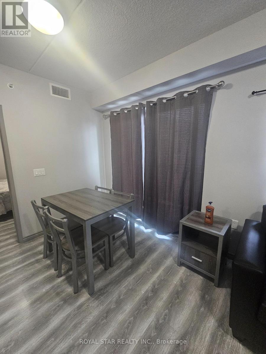 F411 - 275 Larch Street, Waterloo, Ontario  N2L 3R2 - Photo 5 - X12708536