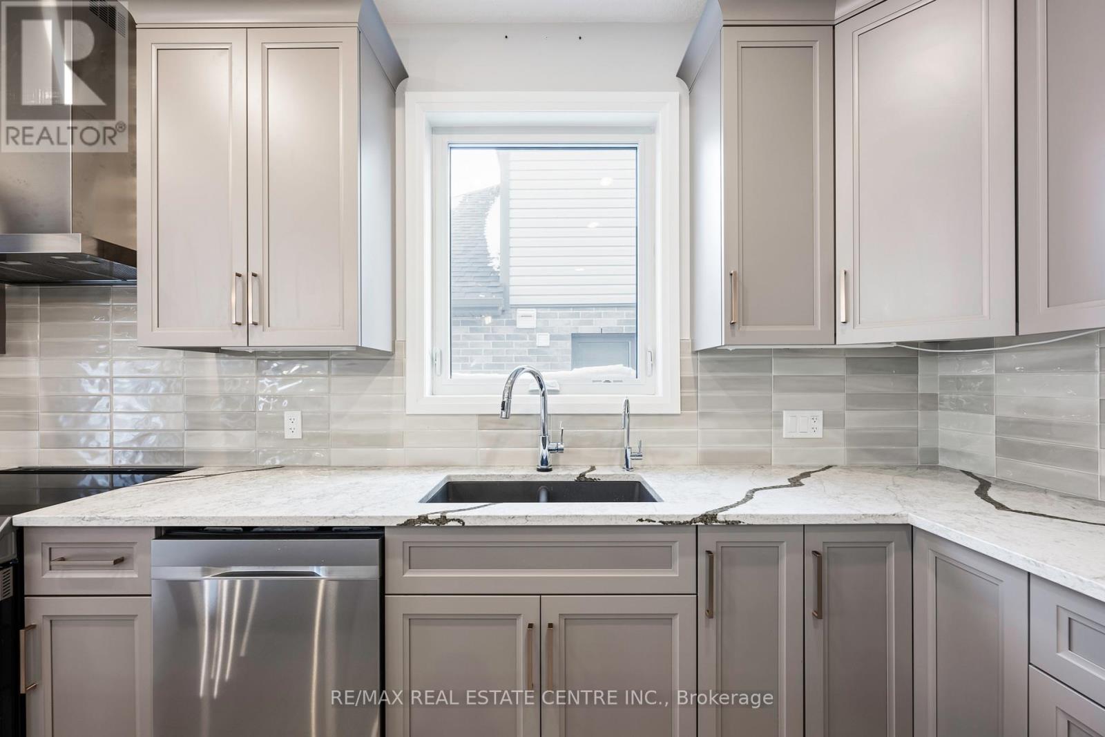 3 Grundy Crescent, East Luther Grand Valley, Ontario  L9W 7S7 - Photo 13 - X12708580