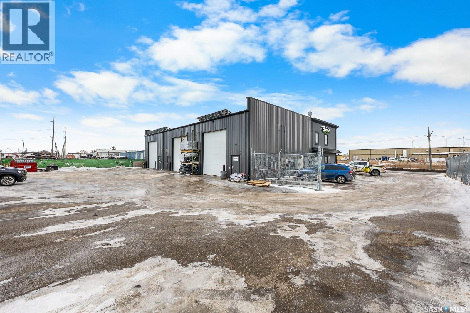 C 856 Dewdney Avenue, Regina, Saskatchewan  S4N 0G7 - Photo 3 - SK027013