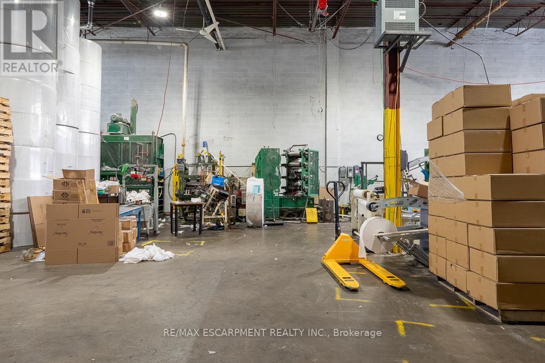 14, 15 & 16 - 4480 Chesswood Drive, Toronto, Ontario  M3J 2B9 - Photo 14 - W12701698