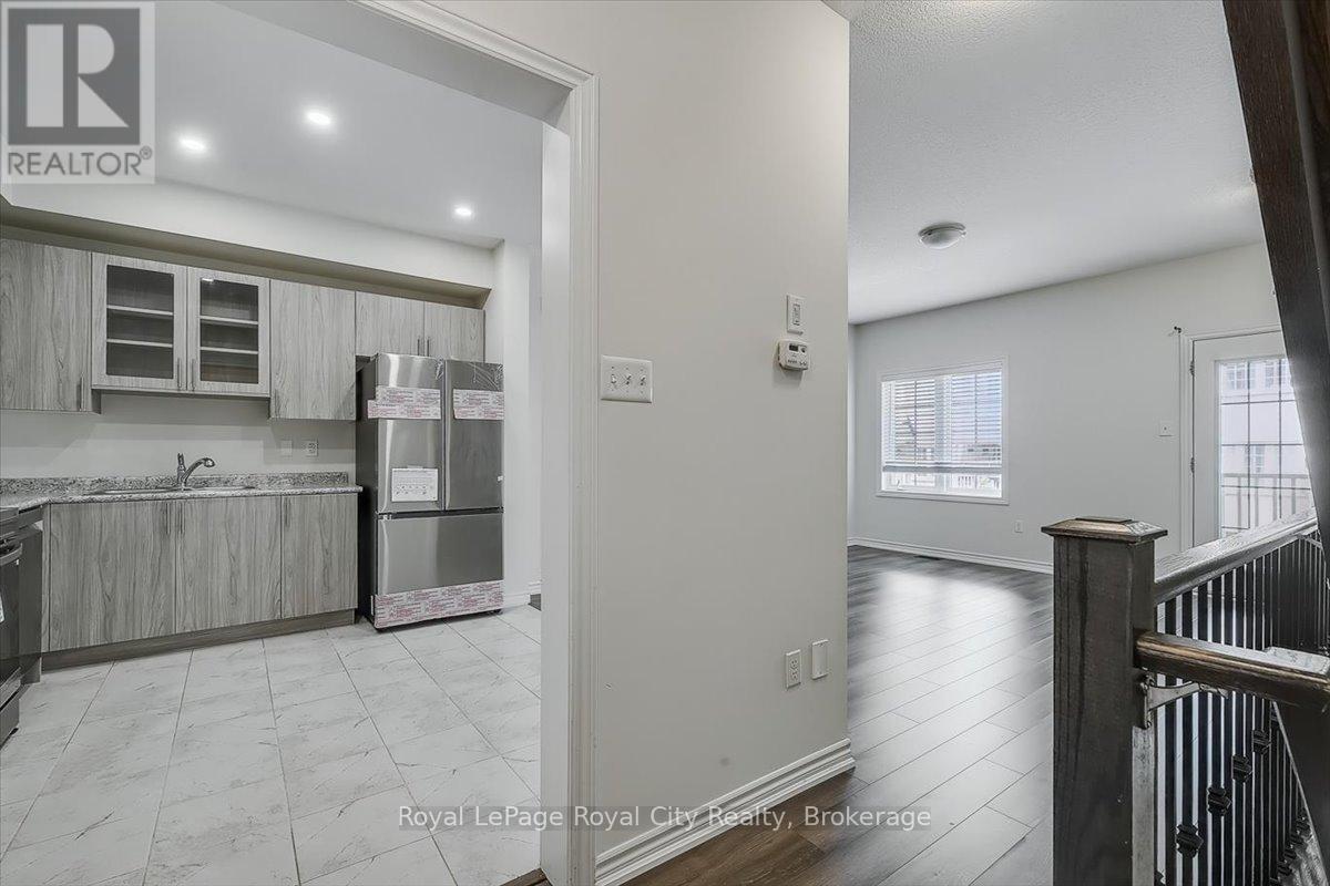 22 - 88 Decorso Drive, Guelph, Ontario  N1L 0A9 - Photo 9 - X12708622