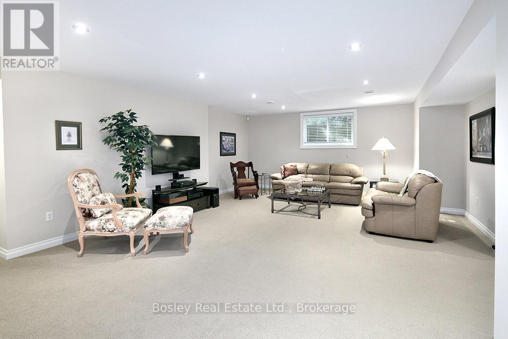 124 Landry Lane, Blue Mountains, Ontario  N0H 2P0 - Photo 36 - X12708636