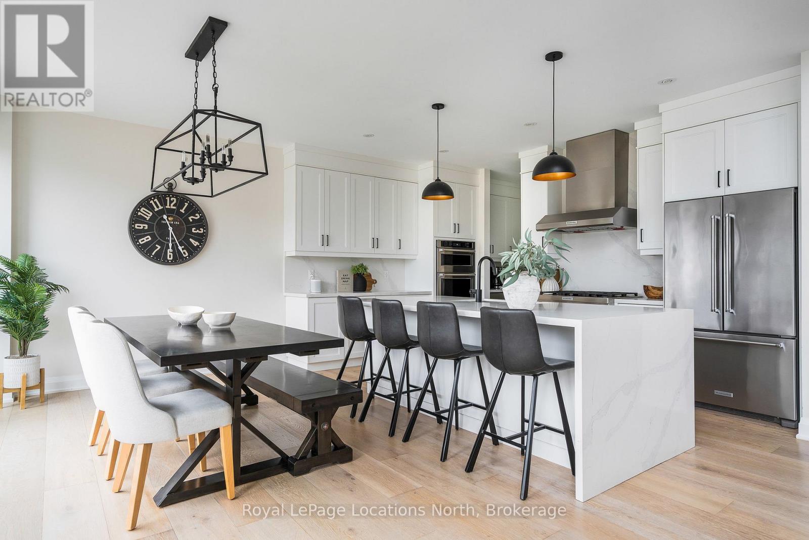 104 Stillwater Crescent, Blue Mountains, Ontario  L9Y 4P5 - Photo 10 - X12708654