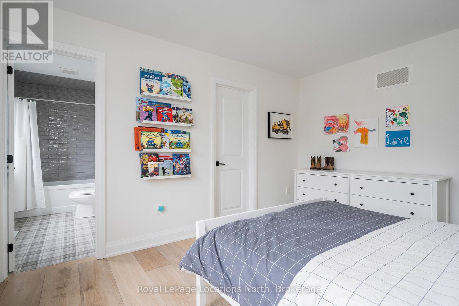 104 Stillwater Crescent, Blue Mountains, Ontario  L9Y 4P5 - Photo 28 - X12708654