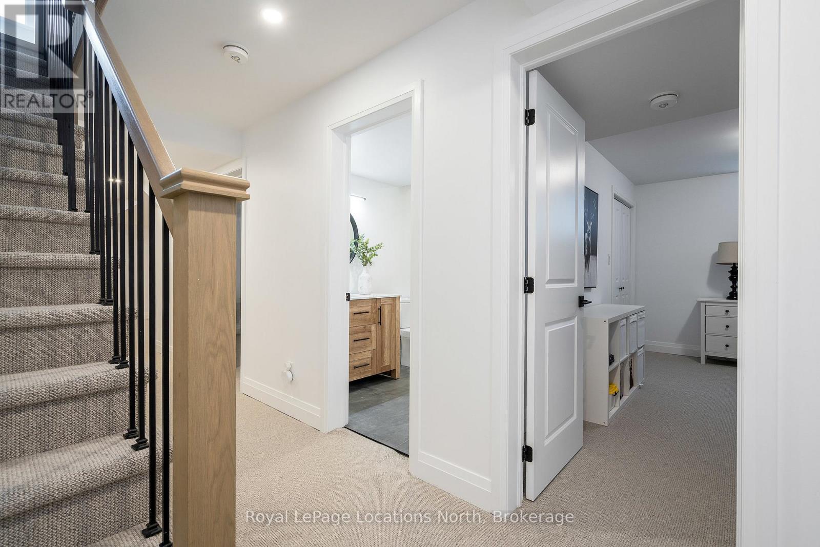 104 Stillwater Crescent, Blue Mountains, Ontario  L9Y 4P5 - Photo 34 - X12708654