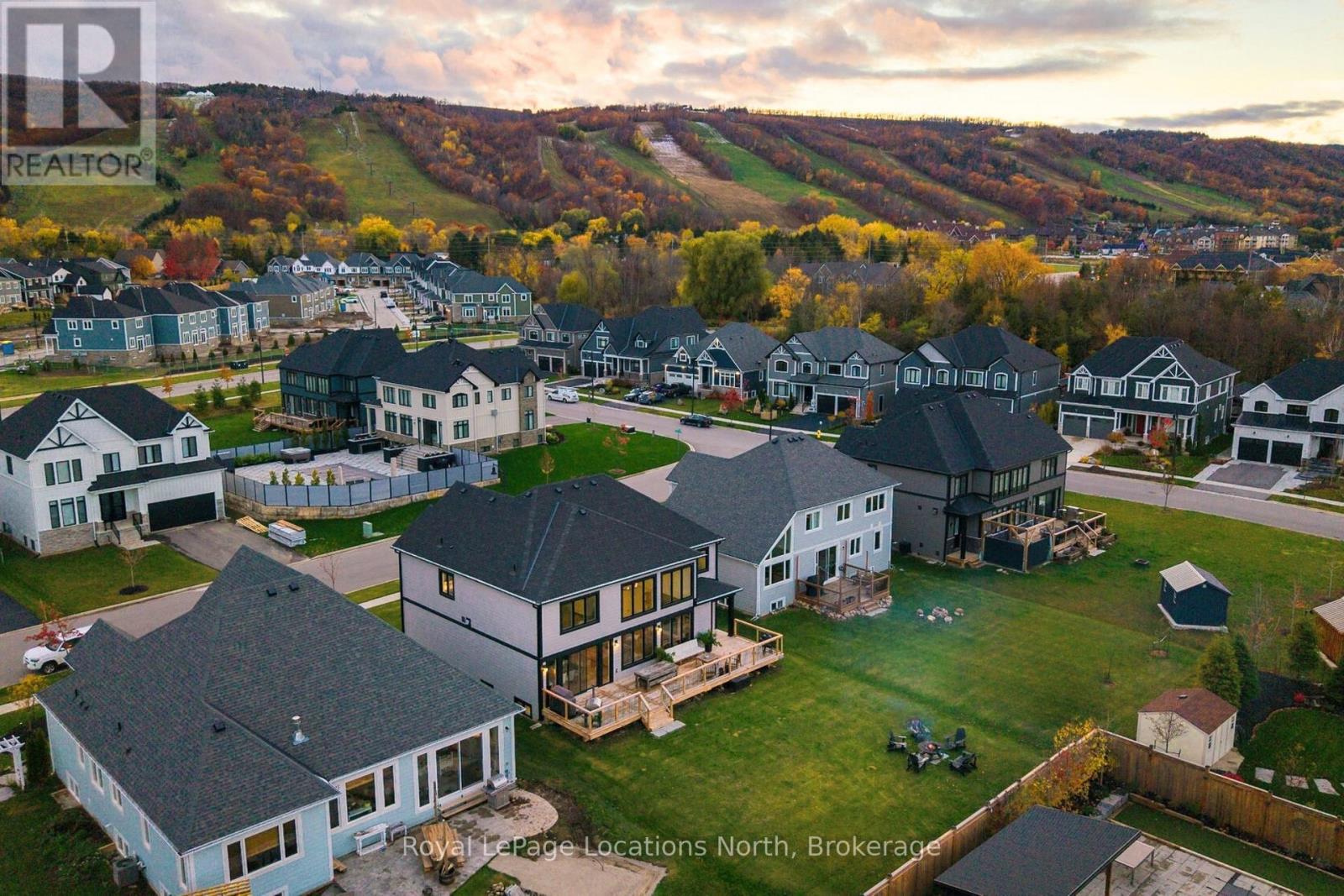 104 Stillwater Crescent, Blue Mountains, Ontario  L9Y 4P5 - Photo 46 - X12708654